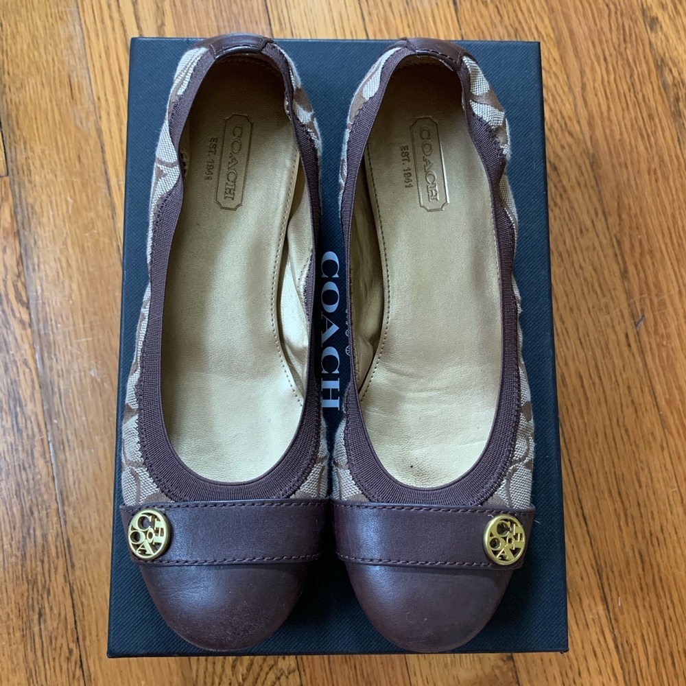 coach brown signature ballet flats